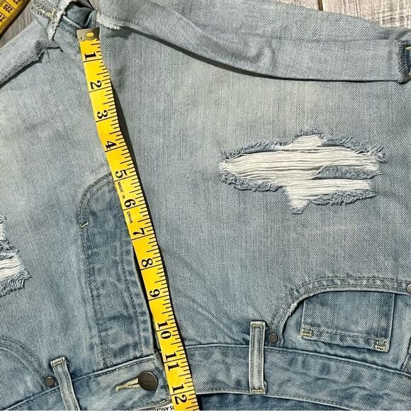 NWOT EVIDNT Los Angeles Light Wash Cotton Distressed Denim Jean Cuff Shorts 27 - Picture 5 of 10